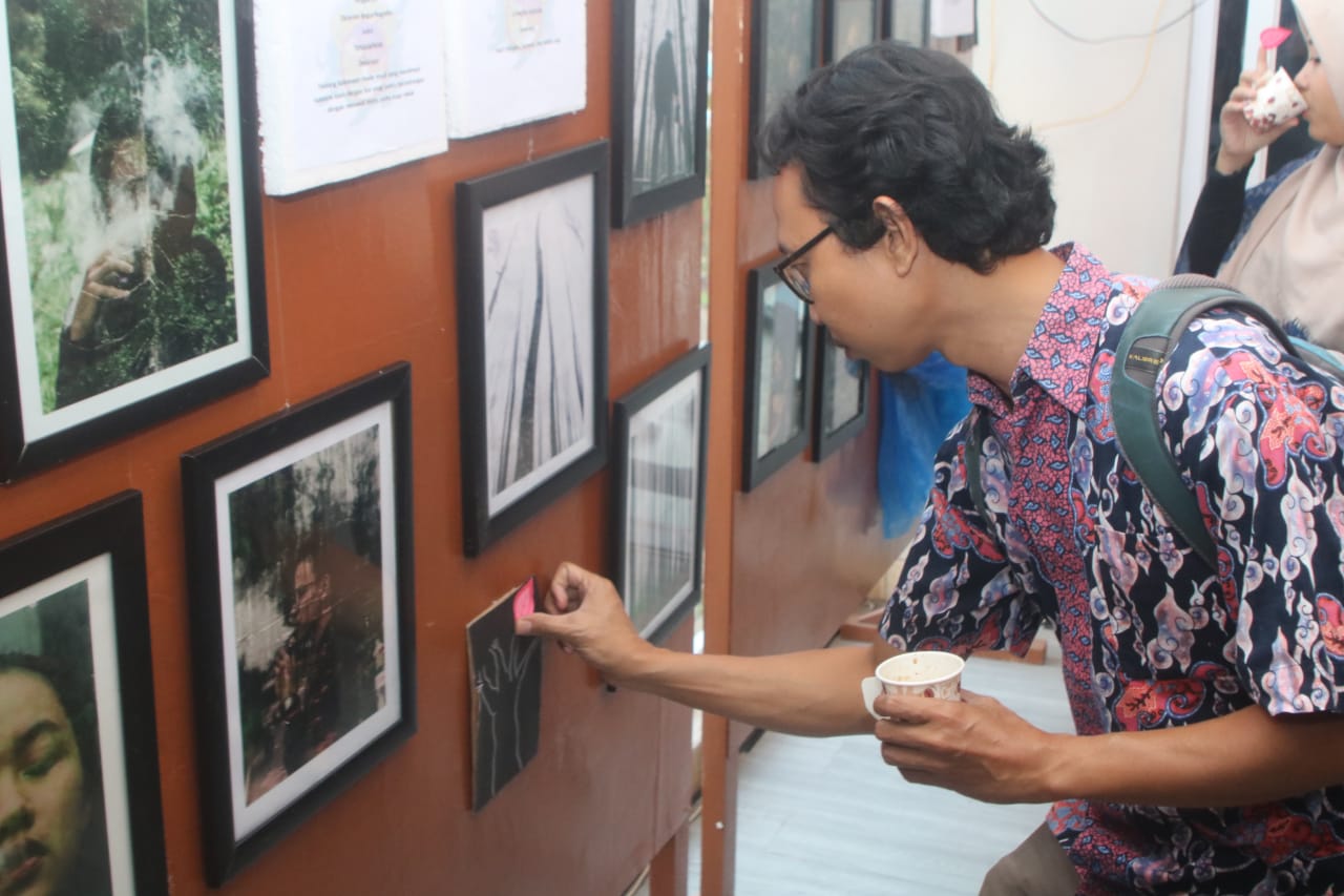 -Pameran Folkastic FOM STMM  Eksplorasi Folk Photography dalam Keindahan Indonesia 