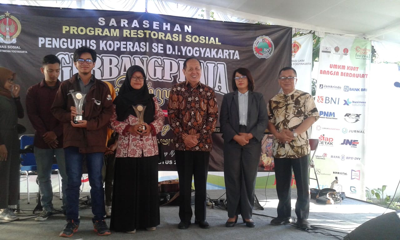 Prestasi Mahasiswa :  NurdinArba (Prodi  MIK) Raih Juara  II Lomba Karya Tulis  HUT Koperasi ke-72 Prov.  DIY