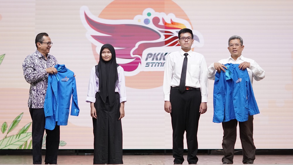 415 Mahasiswa Ikuti Kegiatan PKKMB Th. 2023 Sekolah Tinggi Multi Media (STMM)