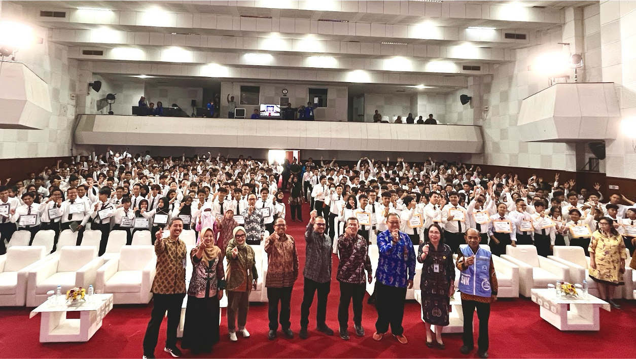 Pengenalan Kehidupan Kampus untuk Mahasiswa Baru Sekolah Tinggi Multi Media 2024