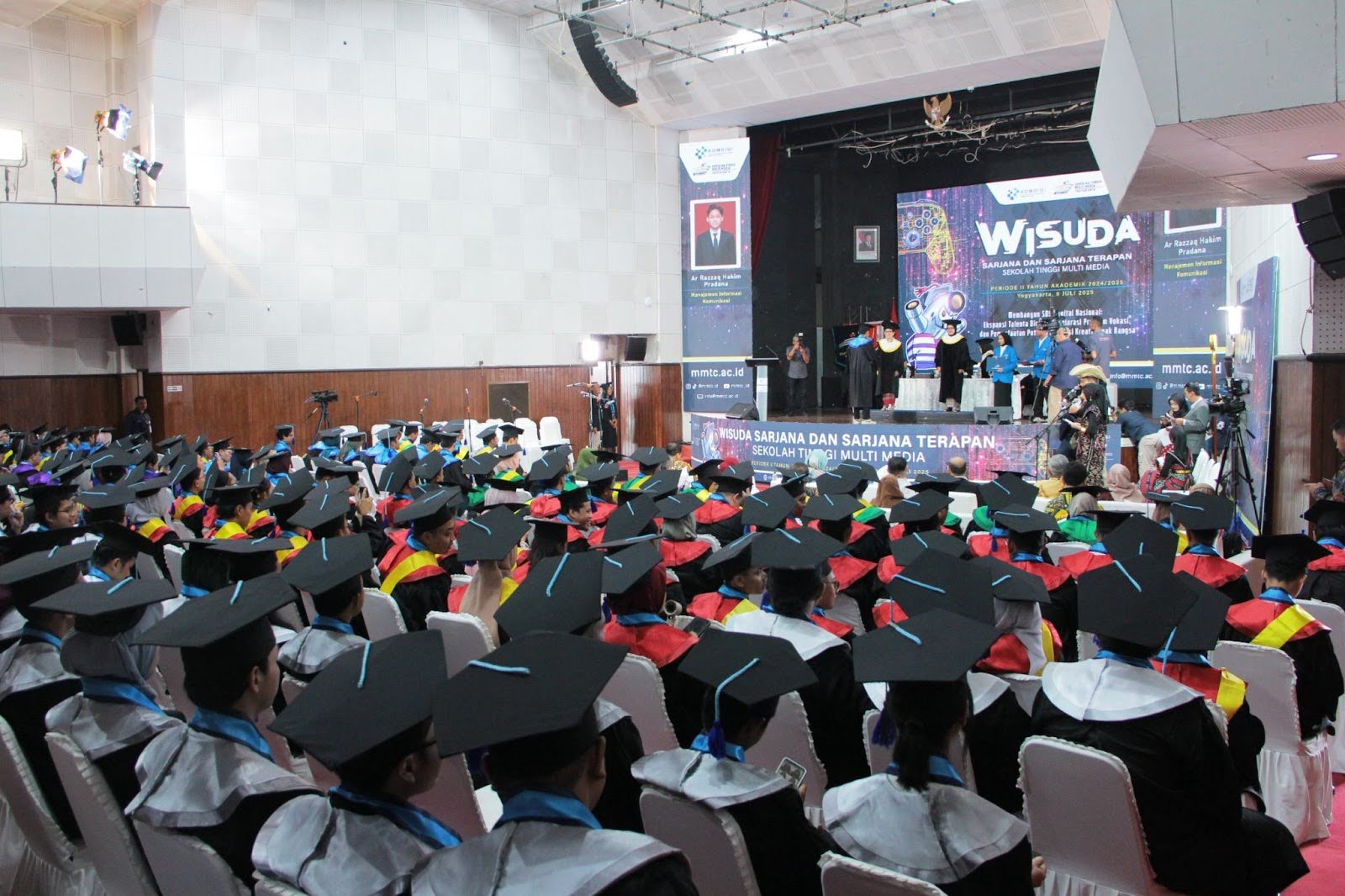 Aidan Rizky (19 Tahun 7 Bulan) Menjadi Lulusan Termuda pada Gelaran Wisuda STMM 9 Juli 2025