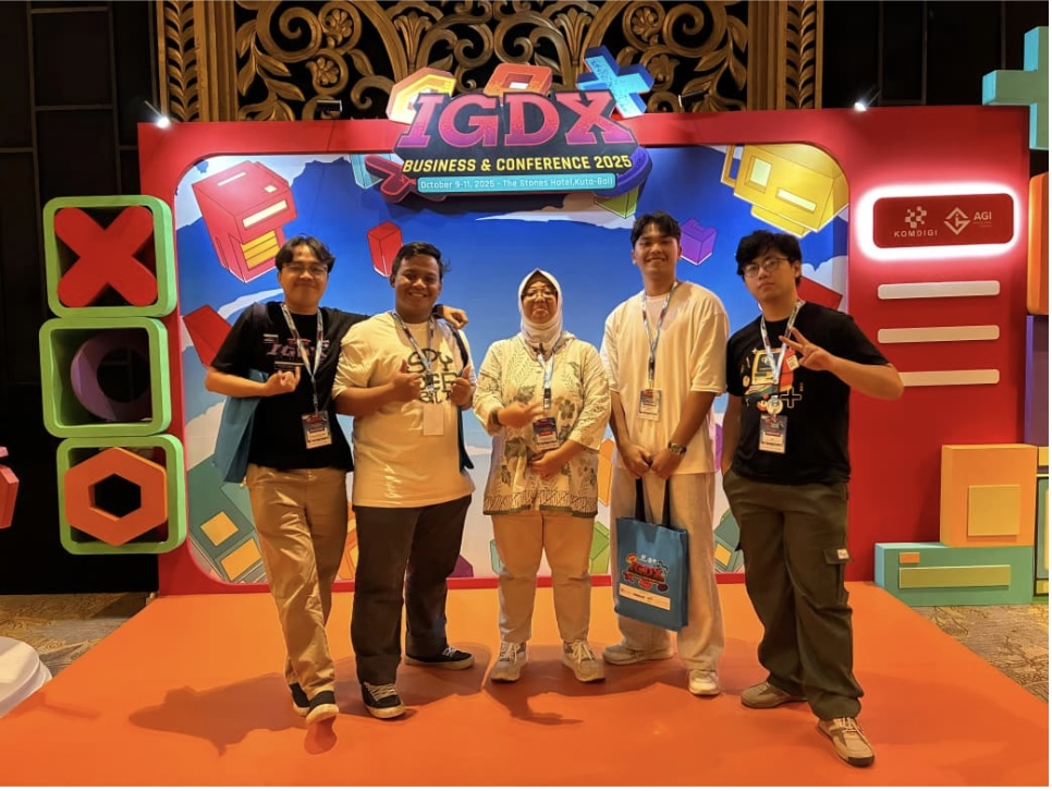 Puspanegara (Pendopo Studio), Regnito (Nekost Studio) dan Rianbo (DoePlay & 9Live Games), Alumni Teknologi Permainan STMM Hadir di IGDX 2025